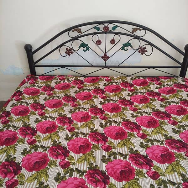 Iron Bed with mattress in new condition 3