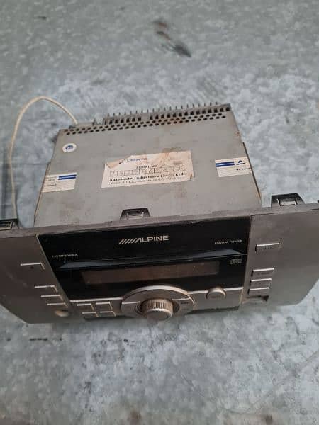 Original CD player Swift car 1