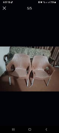 2 common chair