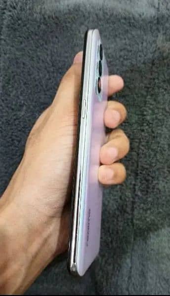 Realme GT Master Edition. Sims Not Working. 8/128 with box . . 2