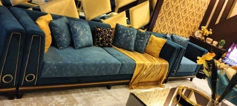 I want sale my beautiful sofa set. 1