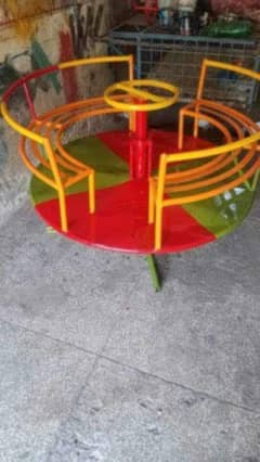 PLAY AREA SWINGS 0