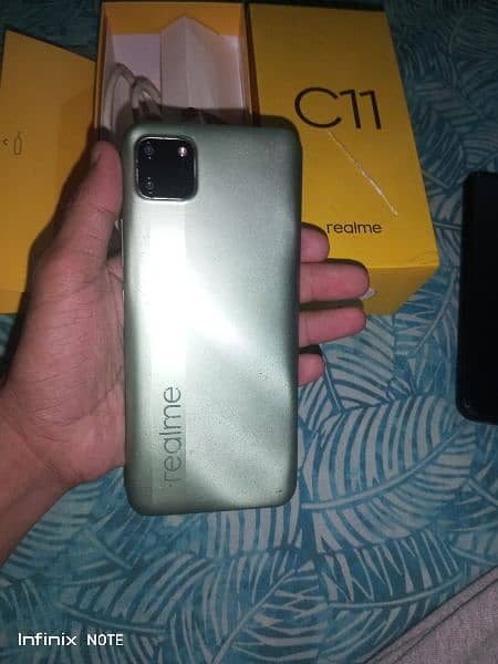 Realme C11 9