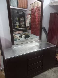 dressing table totally ok for urgent sale