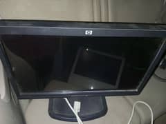 Monitor touch screen 19" like new