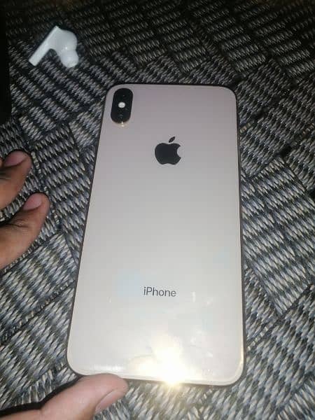 Iphone xs max factory unlock Golden 256gb LLA Model 0