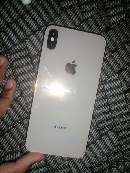 Iphone xs max factory unlock Golden 256gb LLA Model 4