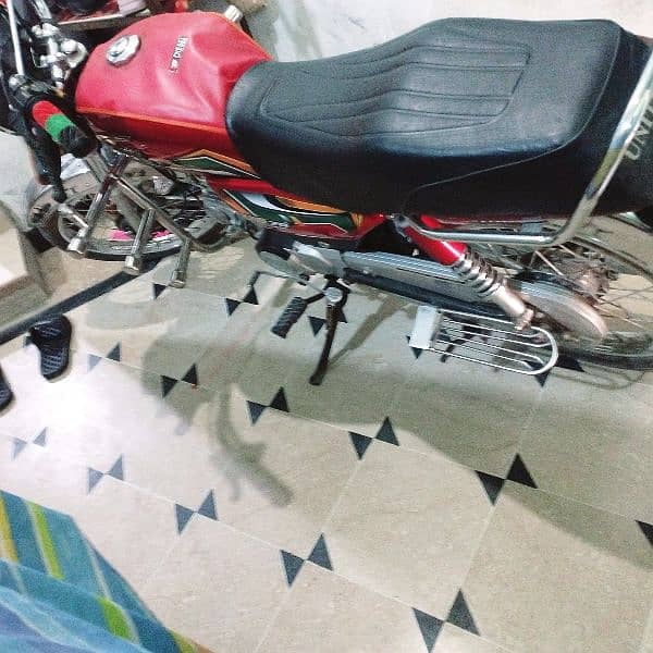 United bike rare used geniune condition 22 model islamabad registered 2