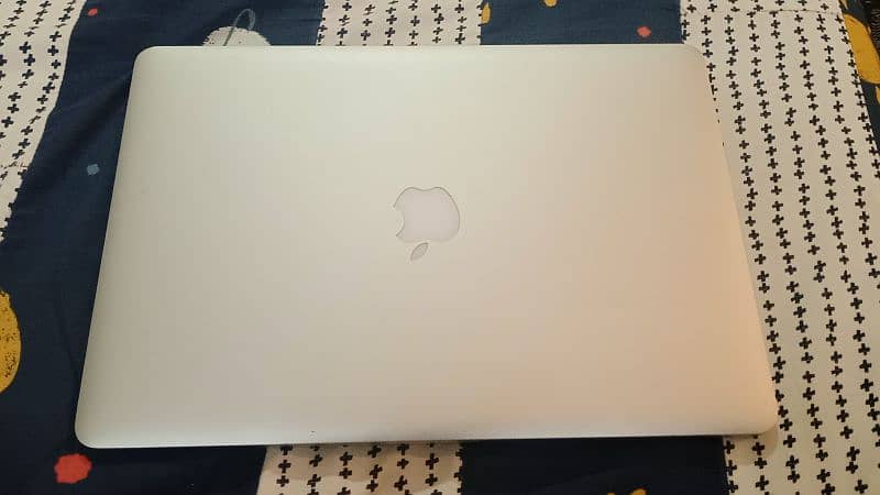 Apple MacBook pro A1398 2015l Fresh USA Stock 4