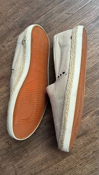 Primark Slip on Canvas 1