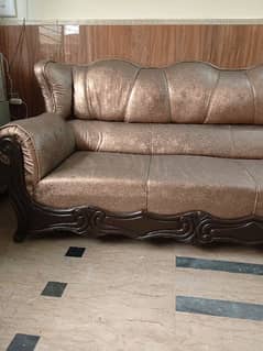 3seater sofa 10by 10 condition. . .