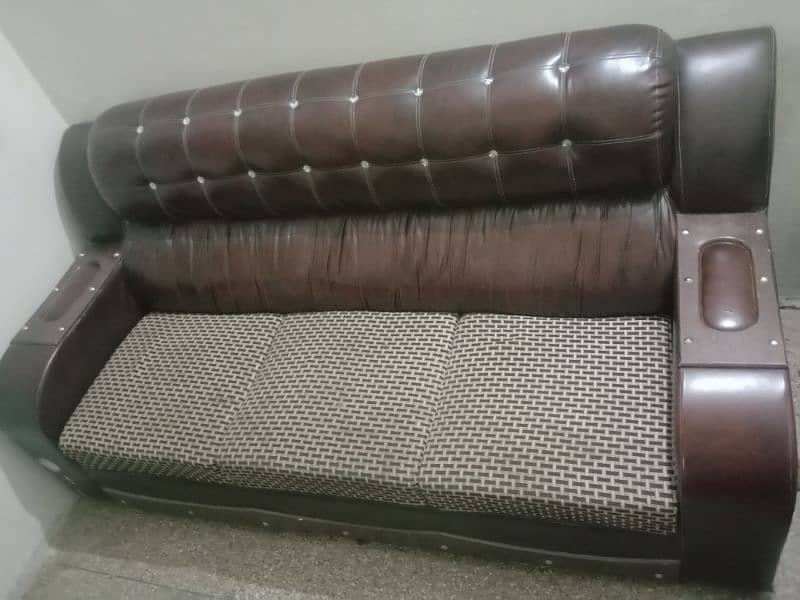 6 seater sofa set as new condition 1