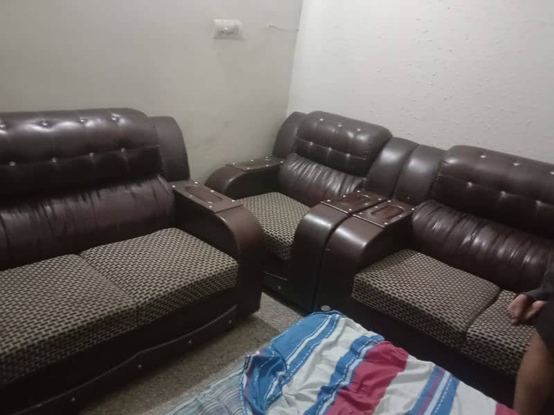 6 seater sofa set as new condition 2