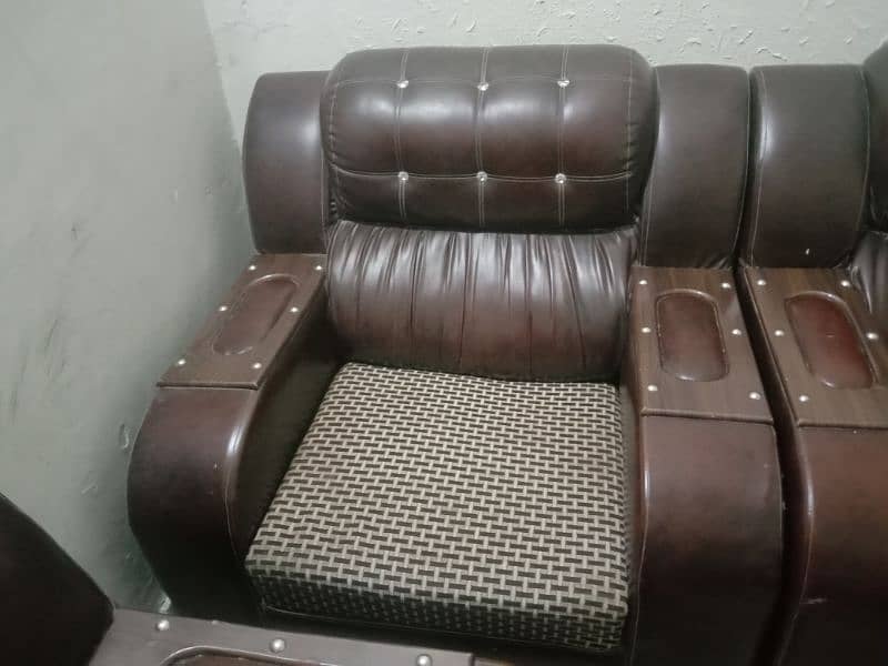 6 seater sofa set as new condition 3