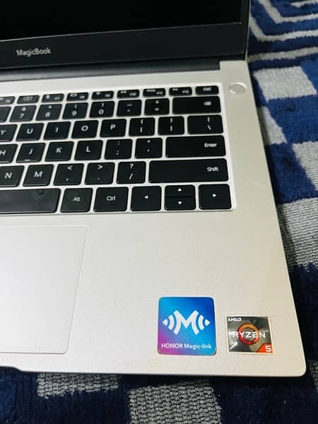 Honor MagicBook 14 Amd Ryzen 5 Series 0