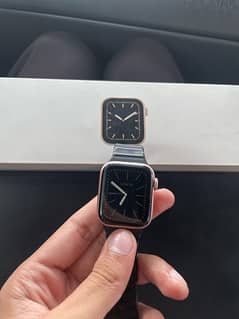 Apple watch series 5 40mm withbox