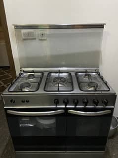 Izone cooking range 5 burners for sale