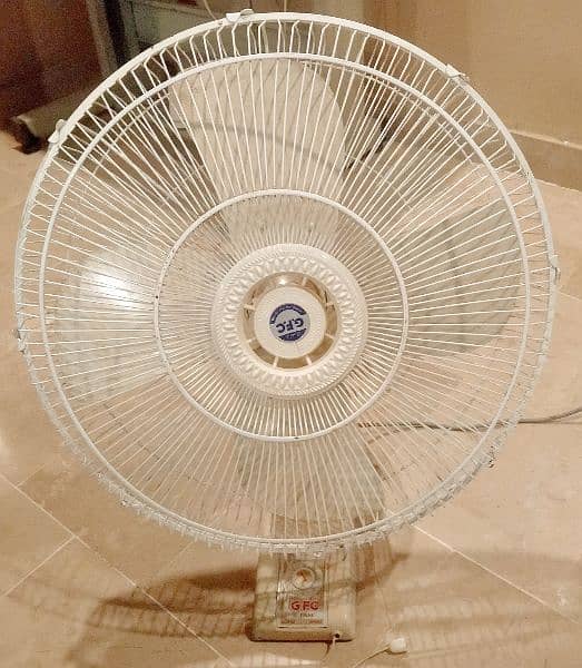 GFC Bracket Fan (20") 0