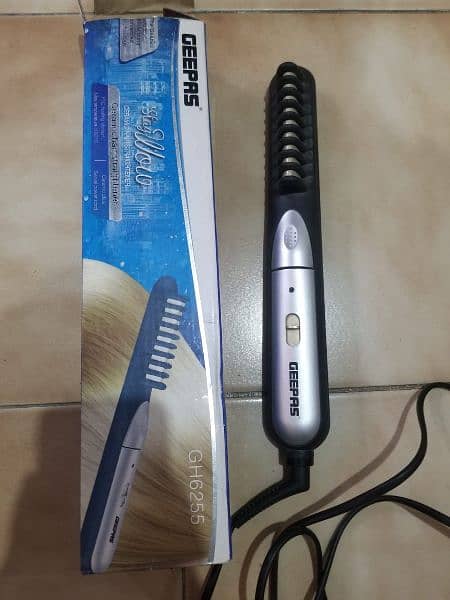 BAHRAIN IMPORTED GEEPAS GH6255 HAIR STRAIGHTENER 1