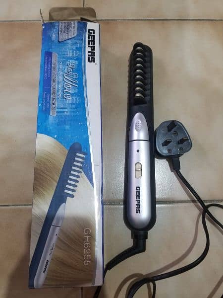 BAHRAIN IMPORTED GEEPAS GH6255 HAIR STRAIGHTENER 2