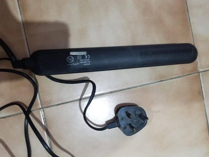 BAHRAIN IMPORTED GEEPAS GH6255 HAIR STRAIGHTENER 3