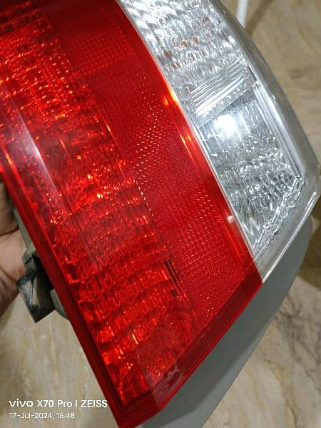 Premio Back Headlight model 2007 to 2010 10