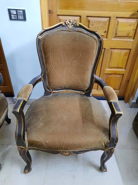 used jumbo size victorian chairs 4