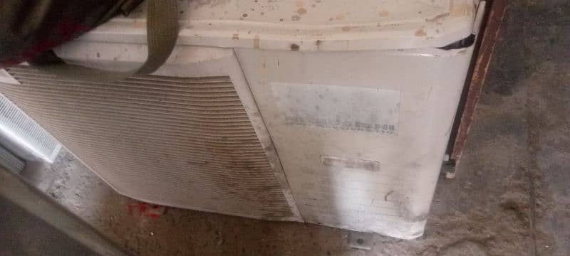 2tan split AC Mitsubishi heavy duty for sale same new condition 1