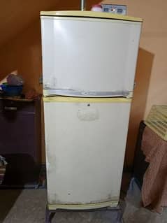 waves fridge best in use no issue izafi hai is lye sell kr rhe hain