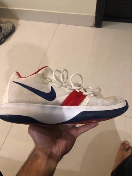 kyrie irvingnike zoom sneaker 1