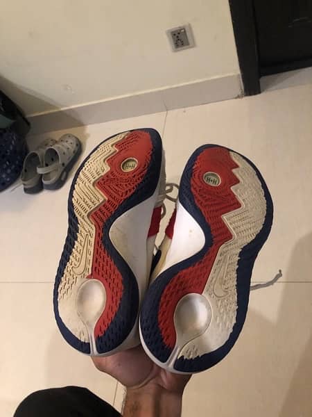 kyrie irvingnike zoom sneaker 5