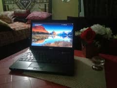 Laptop . Acer. achi condition me he. watsapp. (03415249907)