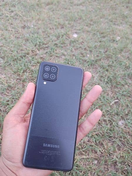 Samsung A12 4