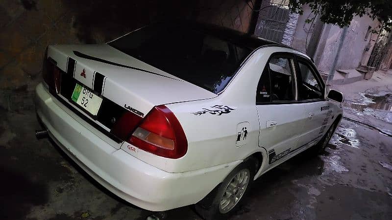 Mitsubishi Lancer 1998 10