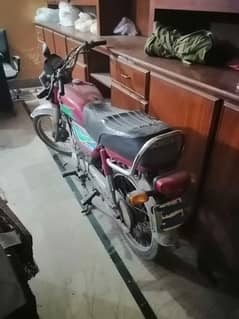 Honda 70cc 2017 mint condition first owner