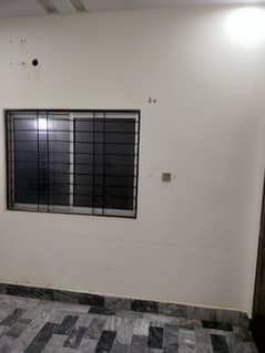 Flat for rent on first floor