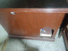 Rack and Table for Sale. Final Demand Rs. 7000 only.