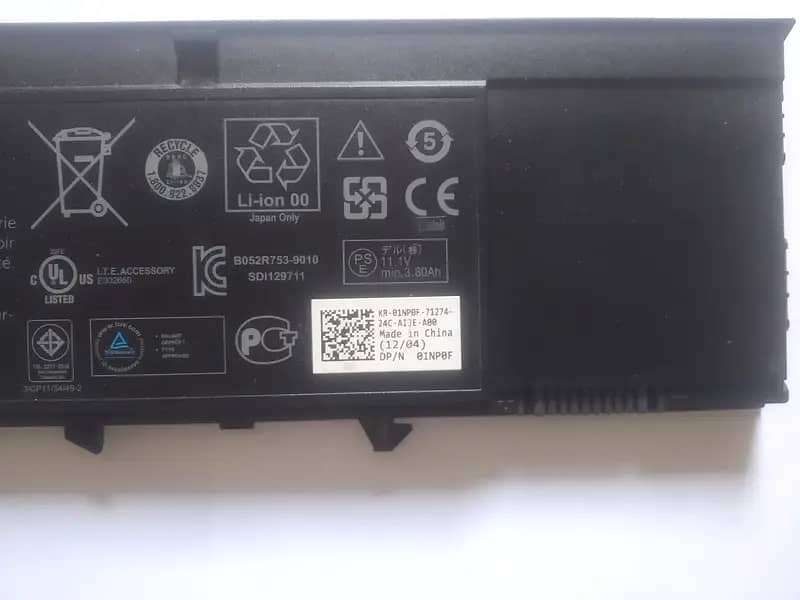 Dell Laptops batteries (Detail/List/Rs in description). 2