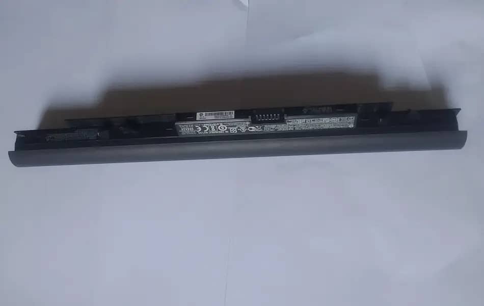 HP Laptop Batteries. Images included(Detail/List/Rs in description). 3