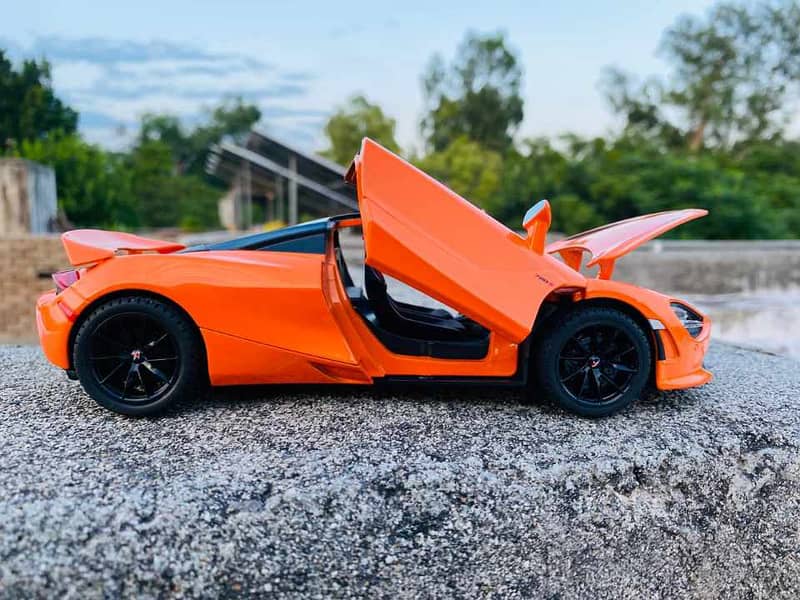 McLaren 720S Model Car Die-cast Metal body car 3