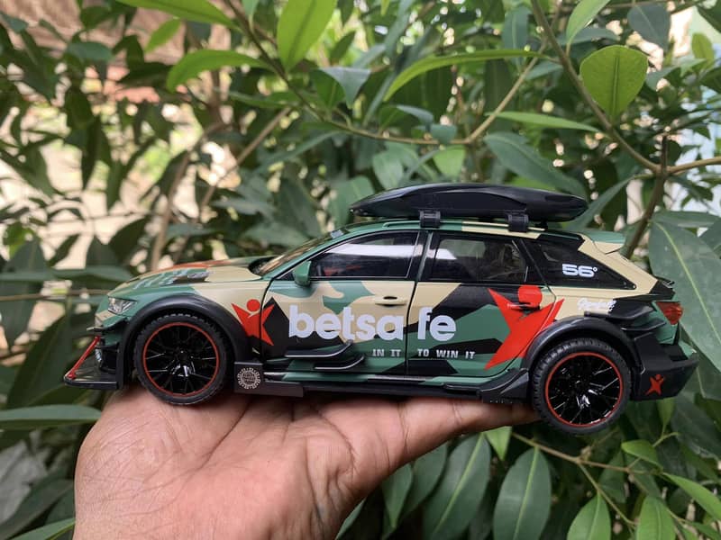 Audi RS6 Modified Vehicles Model car Alloy Diecast 1