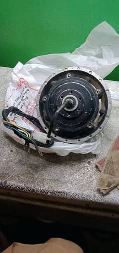 BLDC Hub Gear Motor 36v to 52v