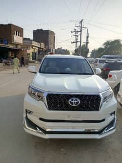 New parado Fortuner. Land cruiser available for rent in Faisalabad