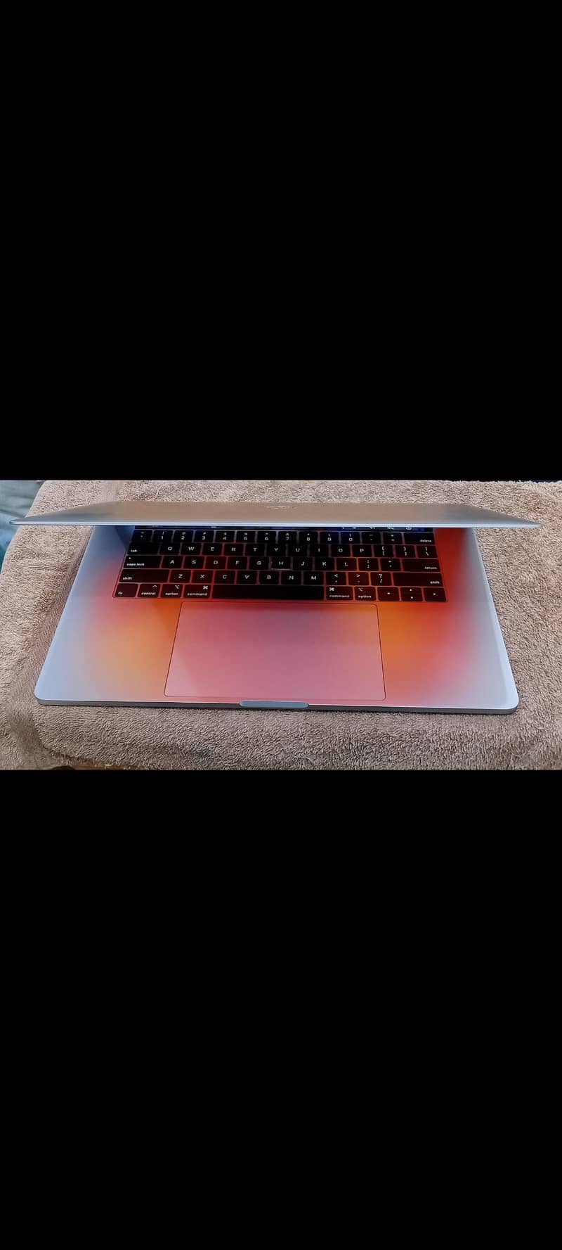 MacBook Pro 2018 & 2019 15" Display with 4GB Graphics 11