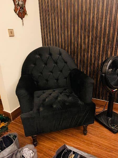 Bedroom Velvet Chair Excellent Condition 1