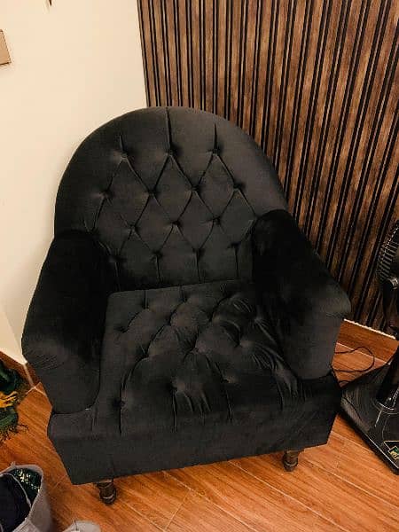 Bedroom Velvet Chair Excellent Condition 2