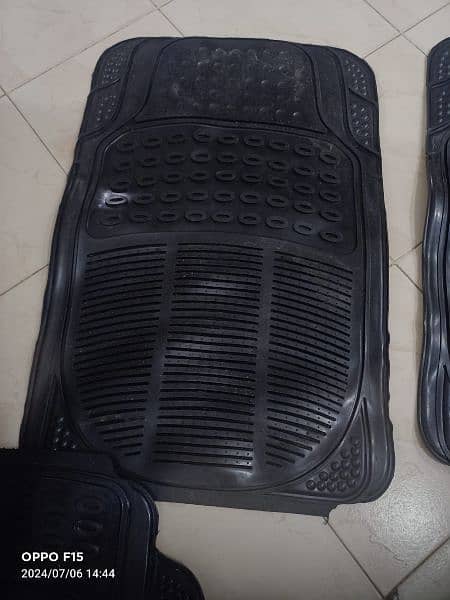 Rubber Mat Yaris 2022 Model 7