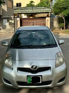 Toyota Vitz 2008 import 2011 or rejister 2012 Multan numbr