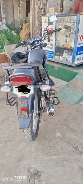 Suzuki GS 150 SE 1