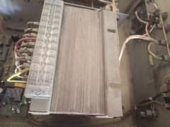 2000 wtt ups 24 volt pure copper good working  urjent sale 03095641055